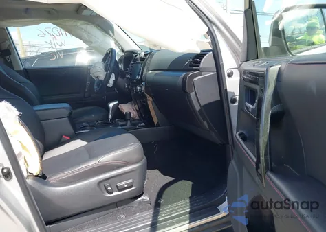 2023 Toyota 4Runner Trd Off Road Premium z USA, uszkodzony, nr VIN JTERU5JR8P6104230